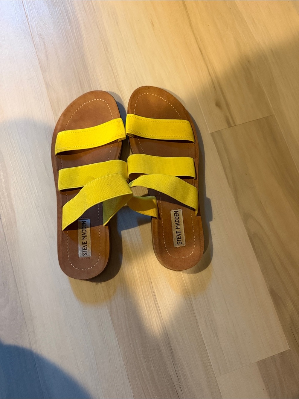 Steve Madden Women’s Yellow Triple-Strap Slide Sandals Size 9